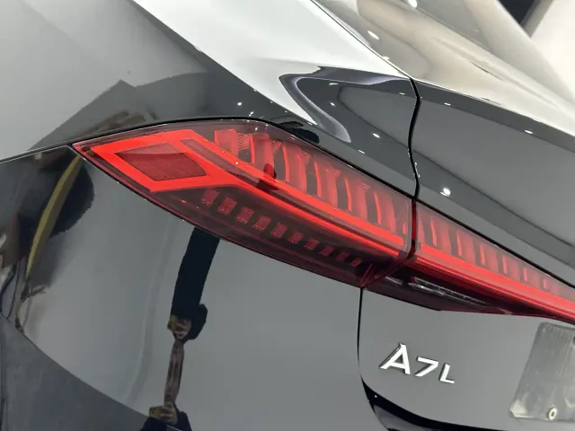 Audi A7L — Фото автомобиля 21