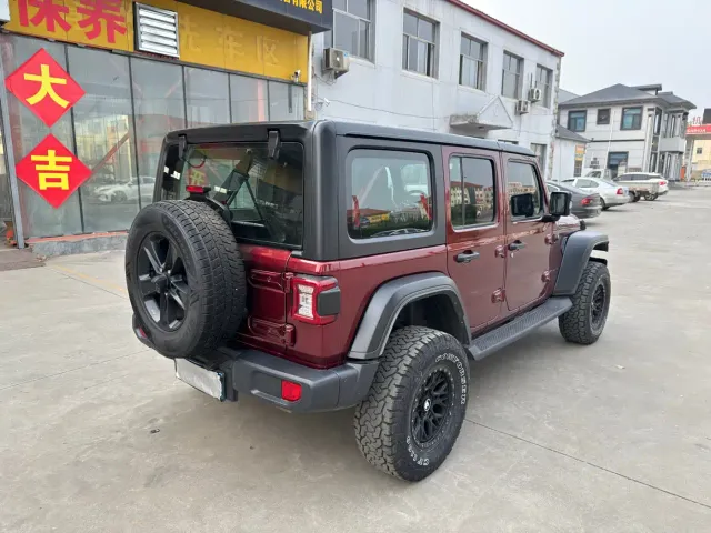 Jeep Wrangler — Фото автомобиля 7