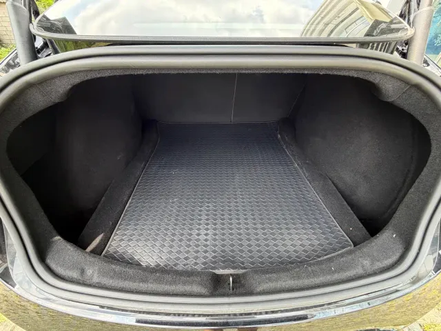 Tesla Model 3 — Фото автомобиля 21
