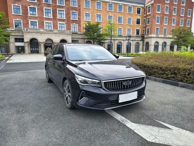 Geely Emgrand — Фото автомобиля 3