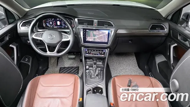 Volkswagen Tiguan — Фото автомобиля 10