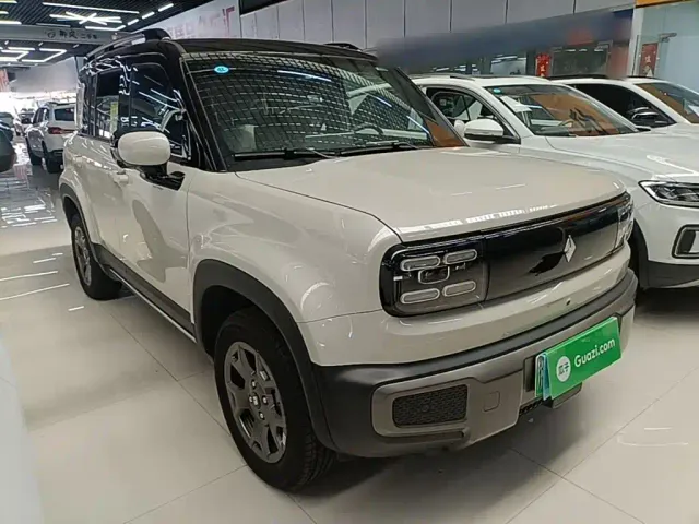 Baojun Yep Plus — Фото автомобиля 3