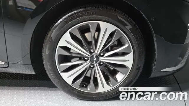 Kia K8 3.5 Бензин 2WD — Фото автомобиля 19