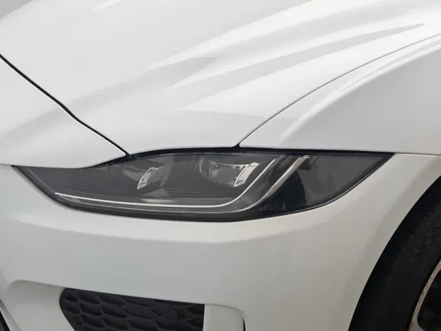 Jaguar XEL — Фото автомобиля 8