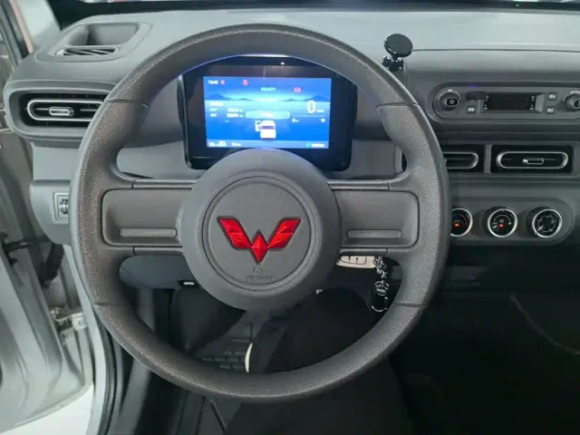 Wuling Zhiguang NEV — Фото автомобиля 10