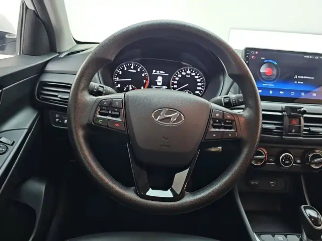 Hyundai Elantra — Фото автомобиля 15