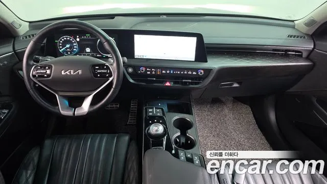 Kia K8 Hybrid — Фото автомобиля 10