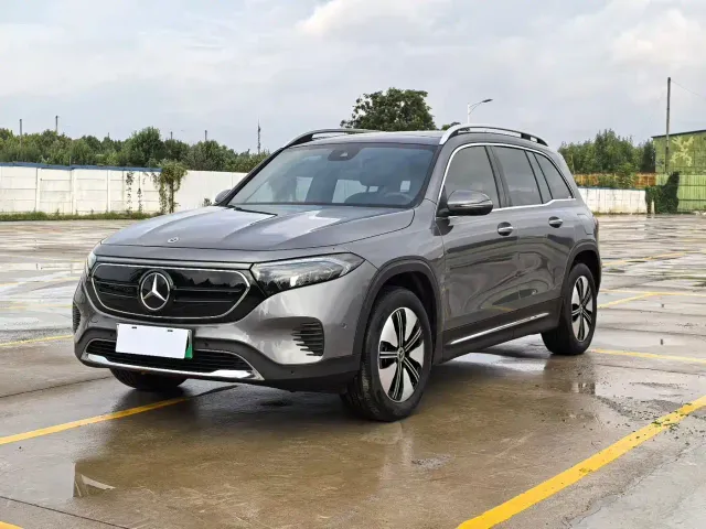 Фотография автомобиля — Mercedes-Benz EQB
