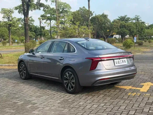 Hongqi H5 PHEV — Фото автомобиля 14