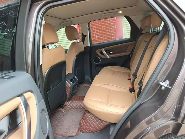 Land Rover Discovery Sport — Фото автомобиля 16