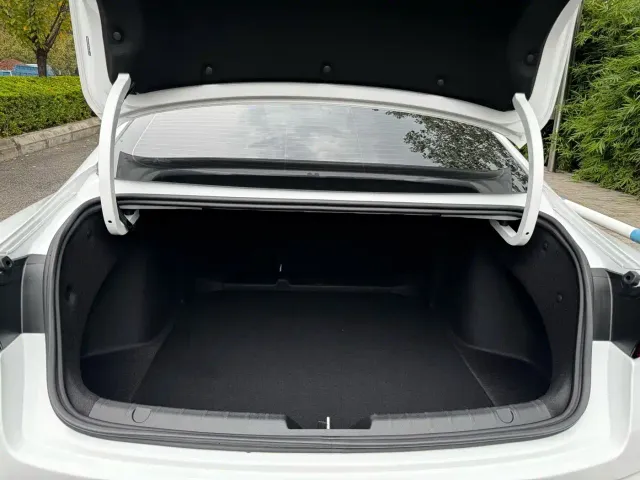Geely Xingrui — Фото автомобиля 29