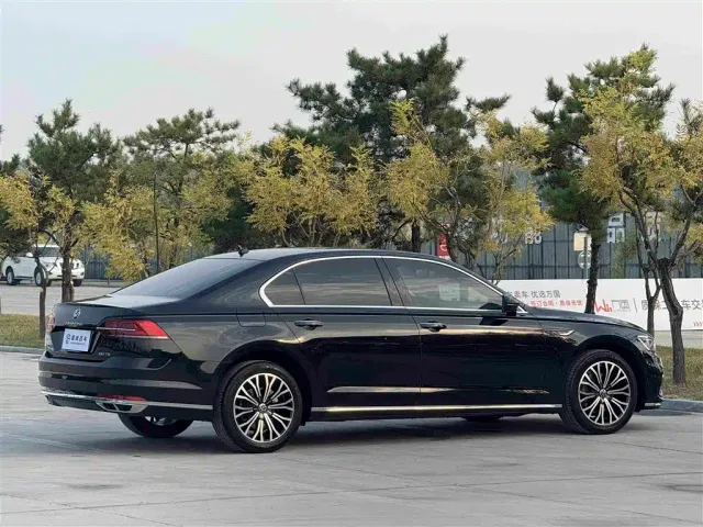 Volkswagen Phideon — Фото автомобиля 24
