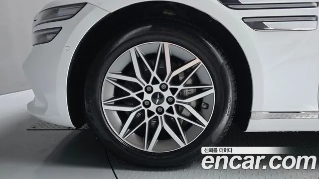 Genesis G80 RG3 — Фото автомобиля 5