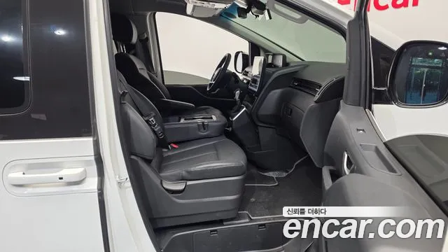 Hyundai Staria — Фото автомобиля 11