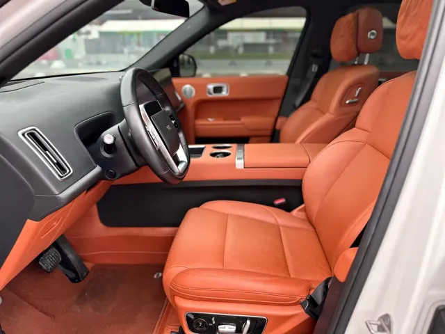 Li Auto L7 — Фото автомобиля 6