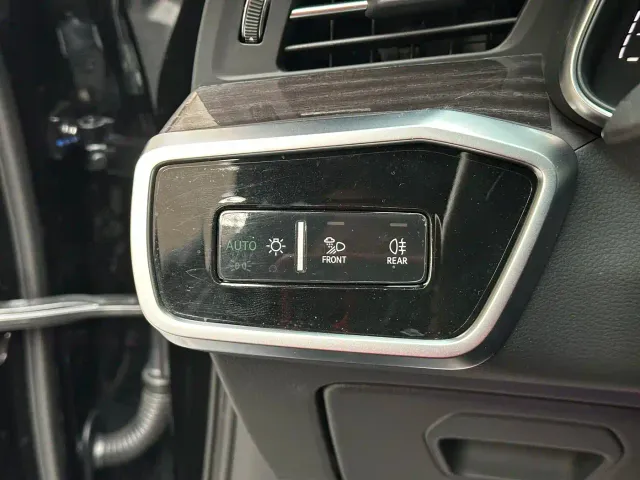 Audi A6L — Фото автомобиля 18