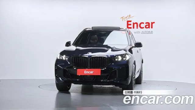 BMW X5 xDrive 40i M Sport — Фото автомобиля 2