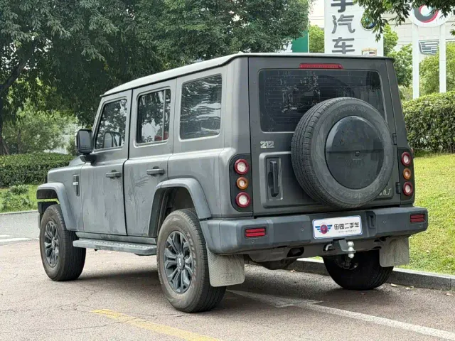 212 T01 — Фото автомобиля 4