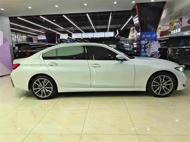 BMW 3 Series — Фото автомобиля 16