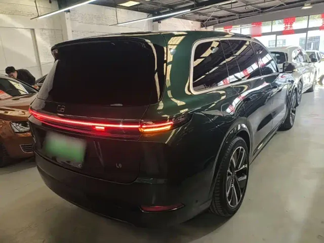 Li Auto L9 — Фото автомобиля 6