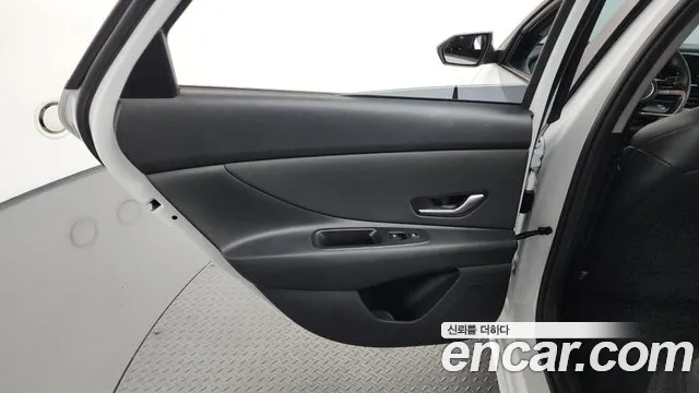 Hyundai AVANTE Avante (CN7) — Фото автомобиля 24