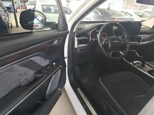 Haval H6 — Фото автомобиля 15