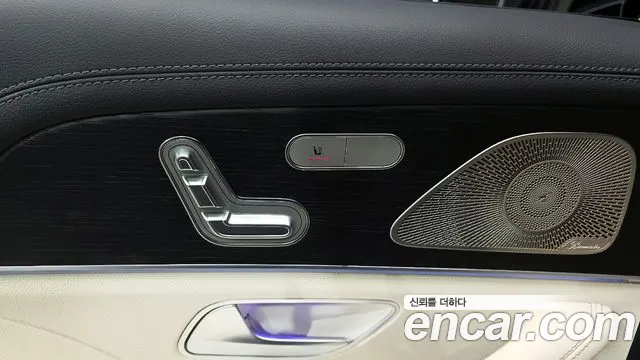 Mercedes-Benz GLE-Class — Фото автомобиля 19