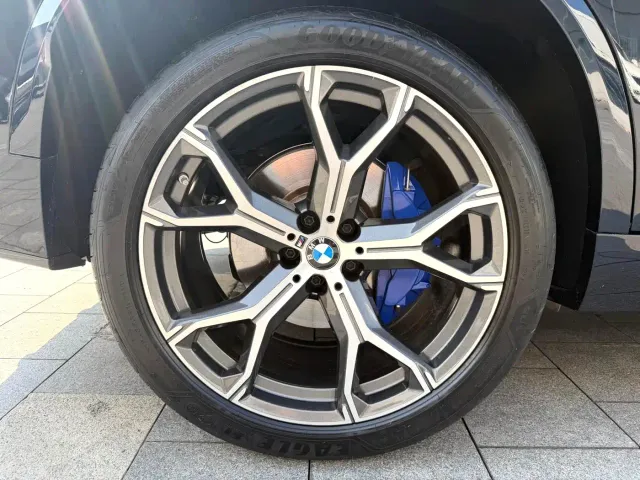 BMW X5 — Фото автомобиля 11