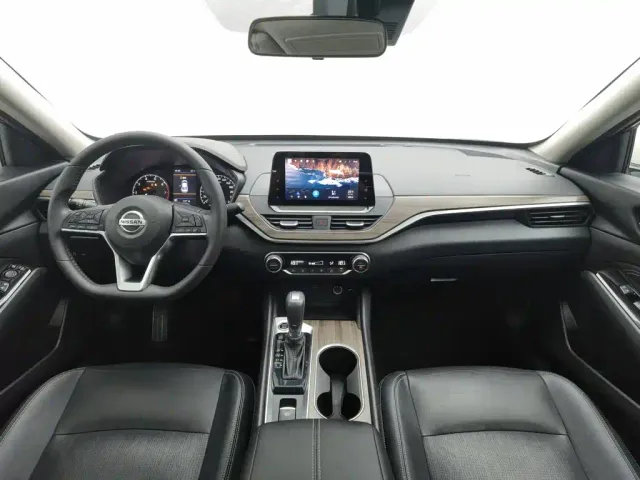 Nissan Teana — Фото автомобиля 5