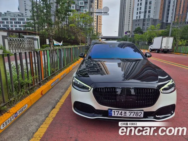 Mercedes-Benz S-Class — Фото автомобиля 3