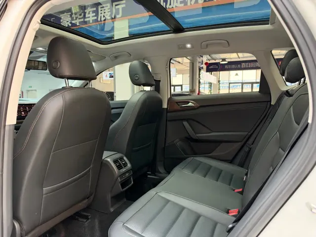 Volkswagen Tharu — Фото автомобиля 13