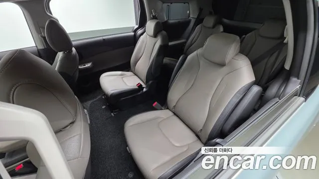 Kia Carnival 4th Gen — Фото автомобиля 16