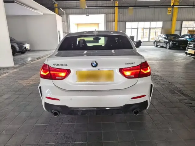 BMW BMW 1 Series 2021 Facelift 125i M Sport Shadow Edition — Фото автомобиля 5