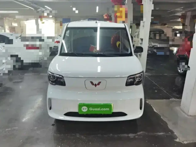 Wuling Zhiguang NEV — Фото автомобиля 2