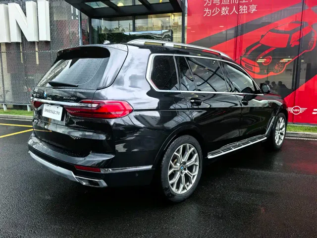 BMW X7 — Фото автомобиля 12