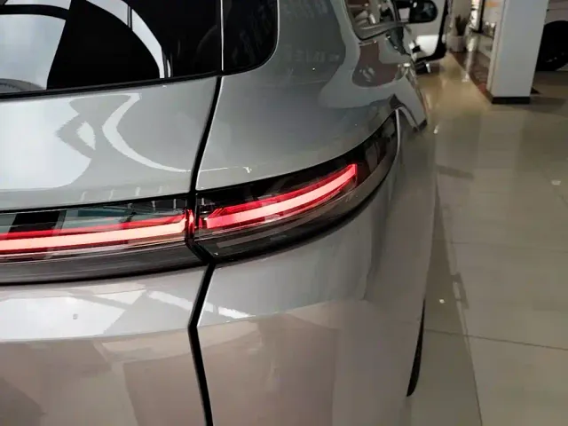 Li Auto Li Xiang L9 2025 Ultra Smart Renewal Edition — Фото автомобиля 7