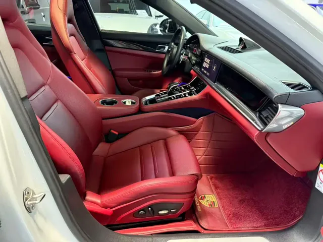 Porsche Panamera — Фото автомобиля 5