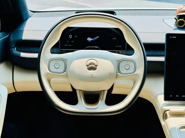 Nio ES6 — Фото автомобиля 10