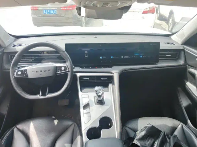 Roewe RX5 — Фото автомобиля 12