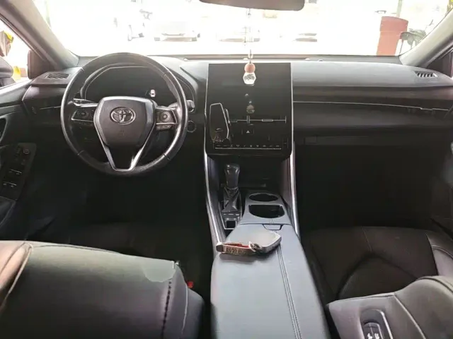 Toyota Avalon — Фото автомобиля 9