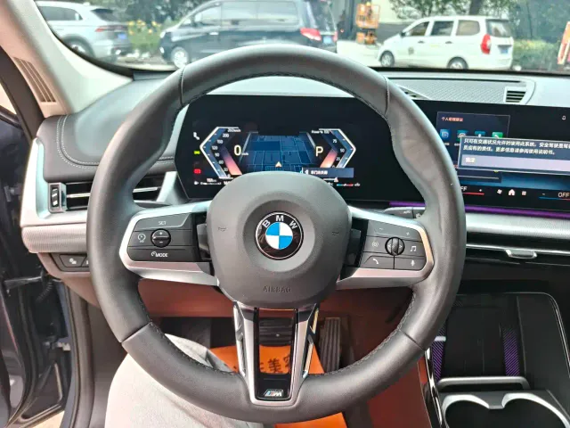 BMW X1 — Фото автомобиля 12