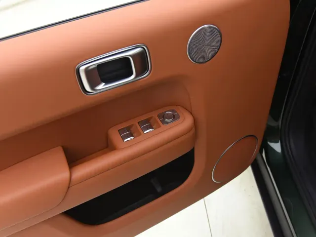 Li Auto Li Xiang L9 2023 Model Pro — Фото автомобиля 8
