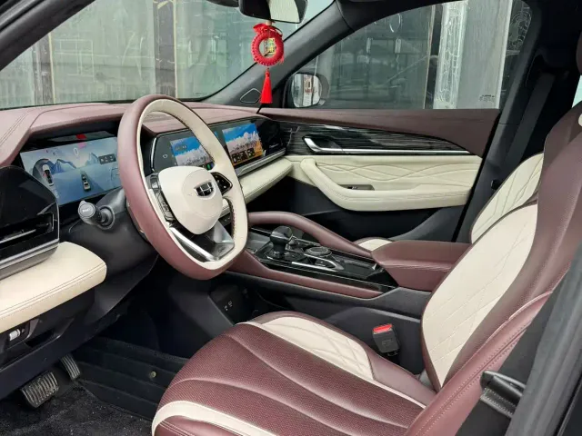 Geely Xingyue L — Фото автомобиля 7