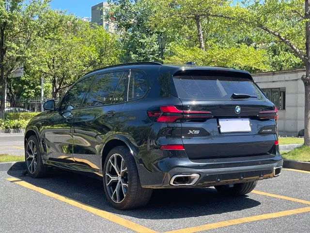 BMW X5 — Фото автомобиля 7