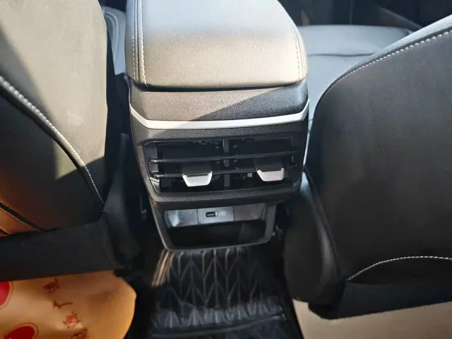 Geely Emgrand — Фото автомобиля 12