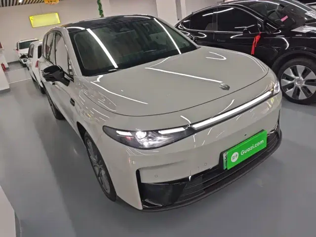 Leapmotor C10 — Фото автомобиля 3