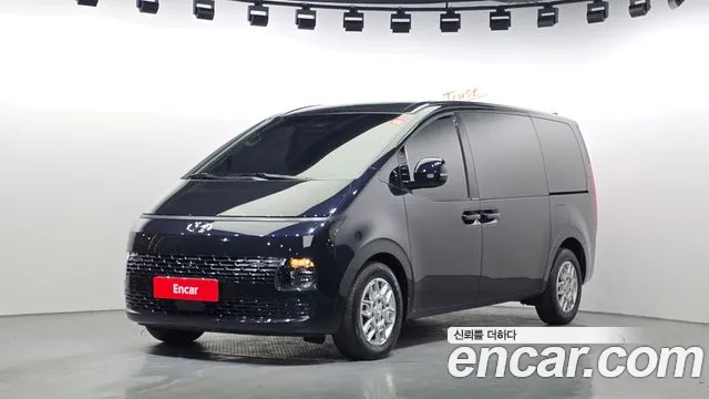 Фотография автомобиля — Hyundai Staria