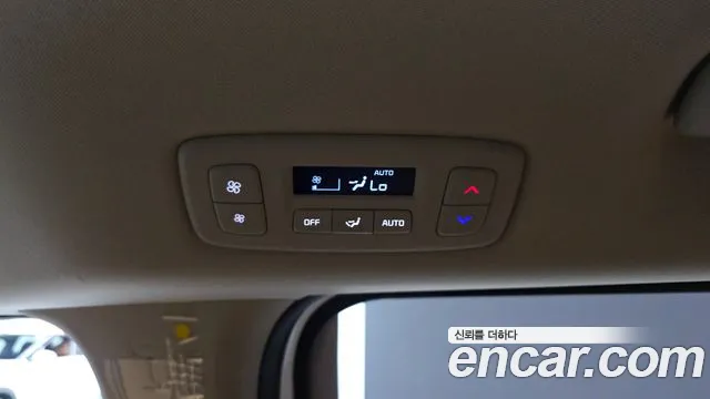 Kia Canival Carnival 4 поколение Бензин 9 мест Prestige — Фото автомобиля 23