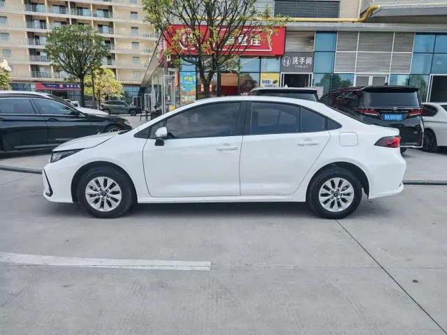 Toyota Corolla — Фото автомобиля 3