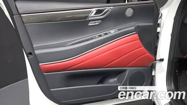 Genesis GV80 Coupe — Фото автомобиля 13